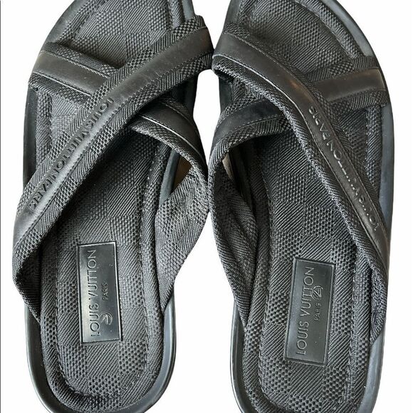 Louis Vuitton Black Damier‎ Thong Sandals
